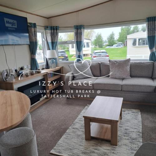 Izzy's Place At Lakes Campsite